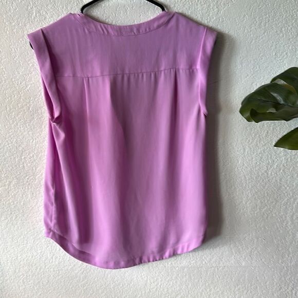 J.crew Size 2 Petite Pink lightweight blouse - Picture 4 of 4
